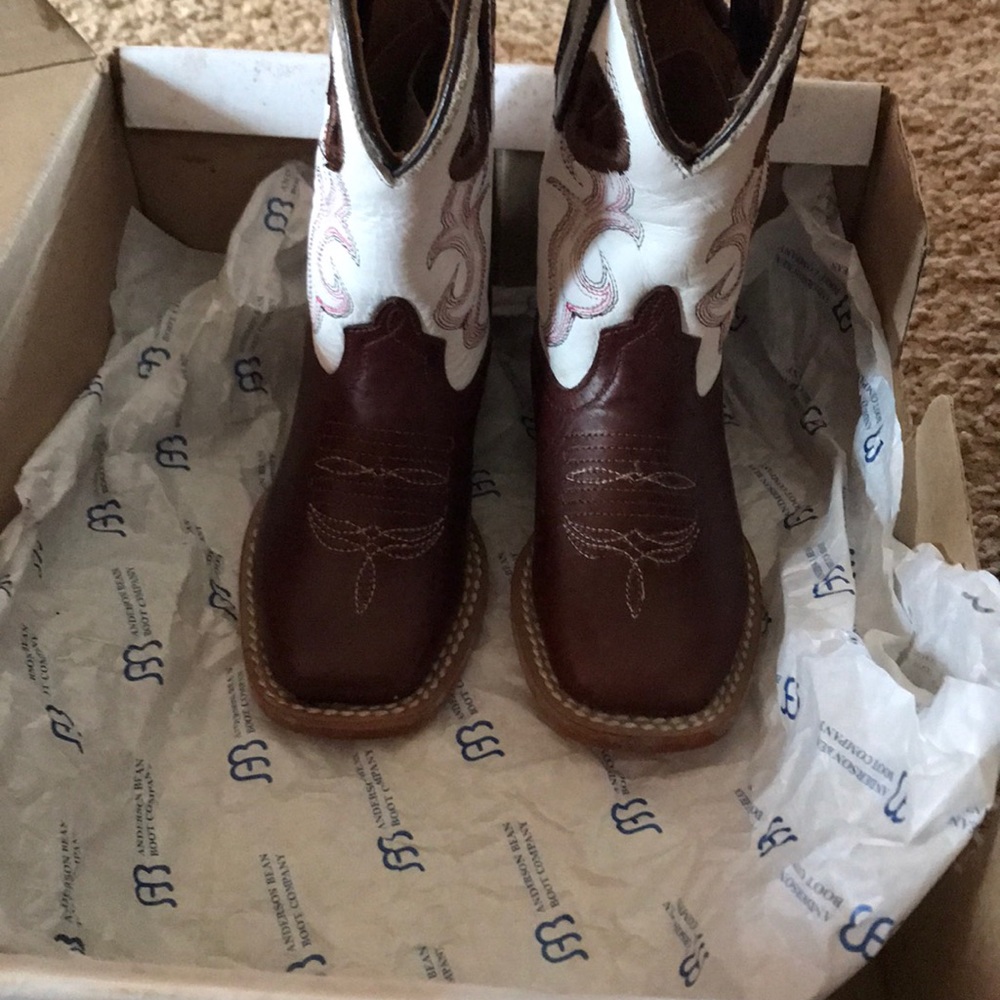 Anderson Bean Boots- young Child/toddler. Size 5.
